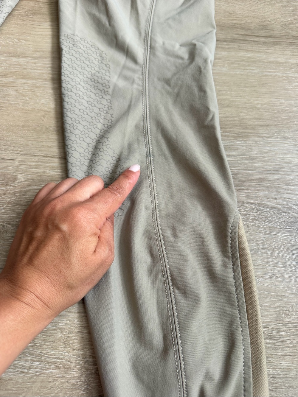 Dover Saddlery Women's Beige Riding Breeches SZ 24 - Picture 8 of 10